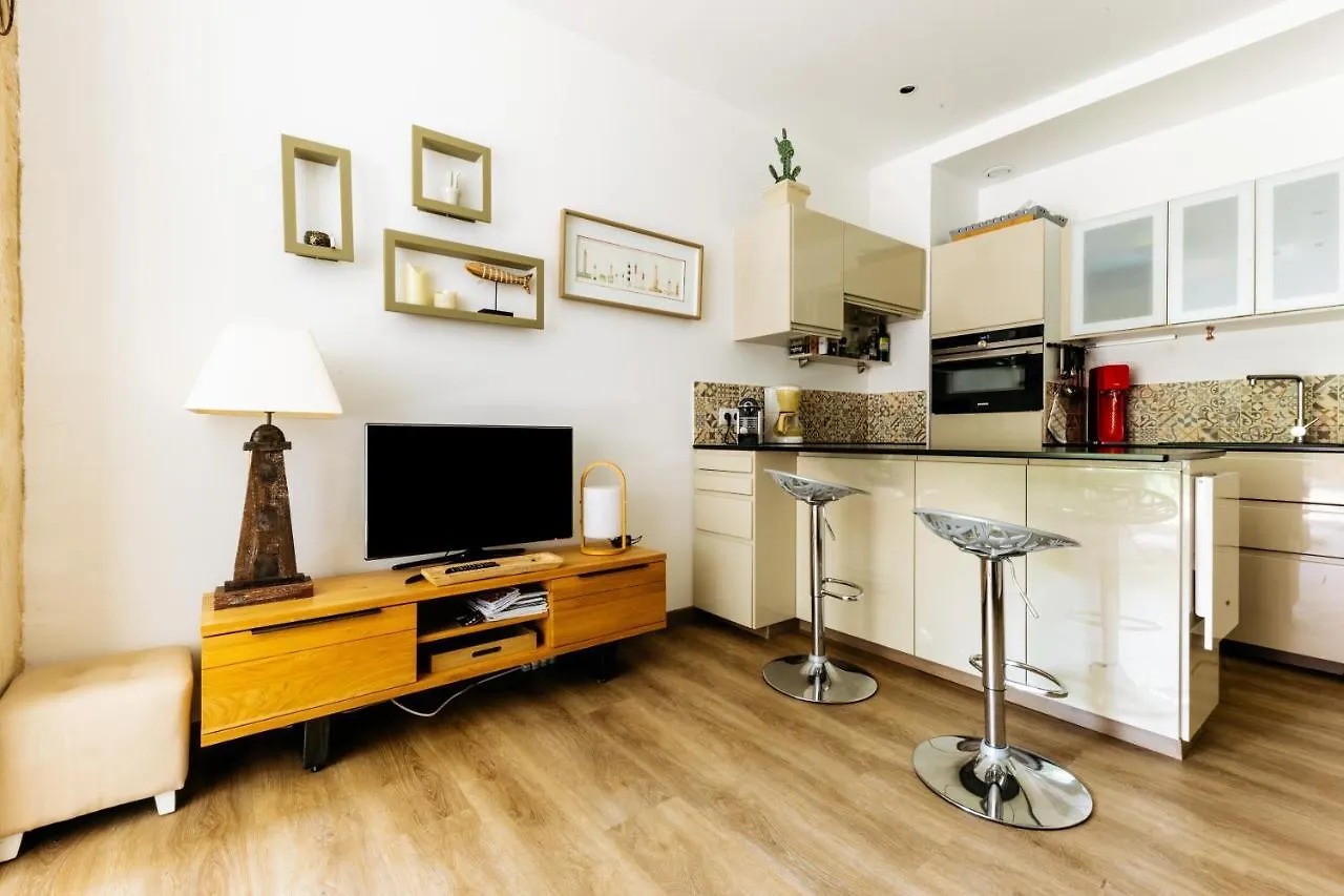 Apartment Richemont - Appartement Tout Equipe Avec Terrasse Vannes